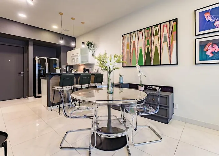 Stylish Reforma Loft W/pool, Gym, Ac & Views Mexico City